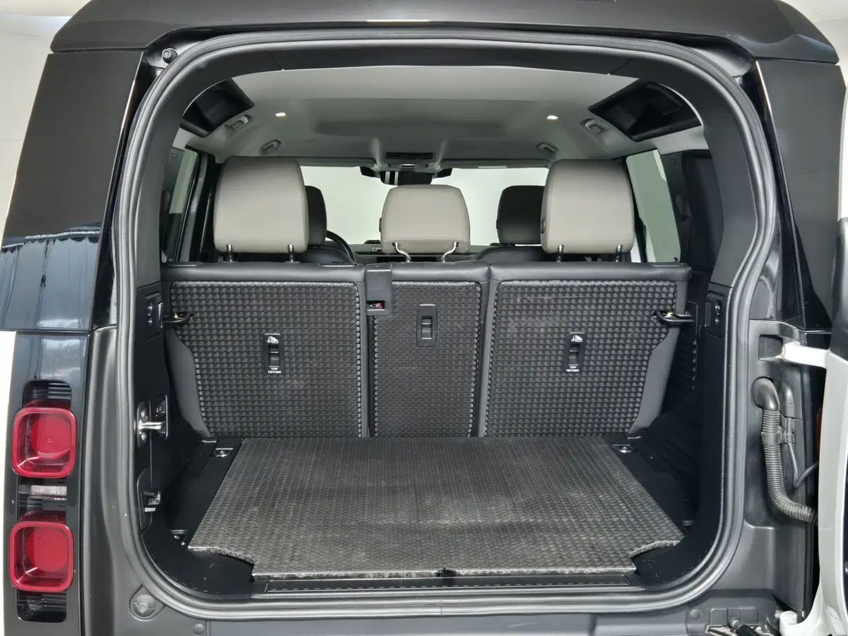 Land Rover Defender usata a Torino (12)