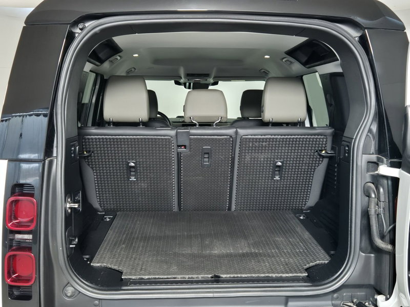 Land Rover Defender usata a Torino (12)