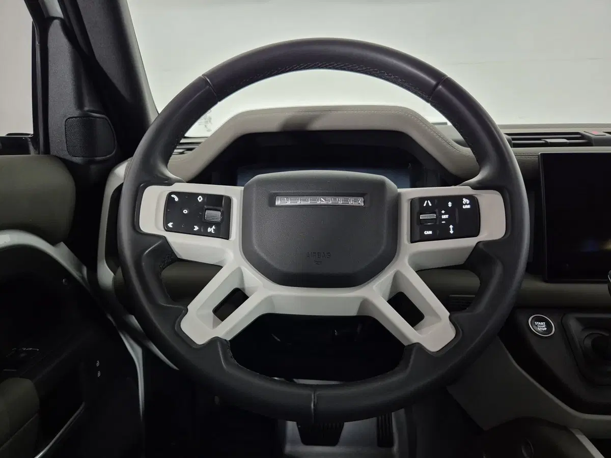 Land Rover Defender usata a Torino (20)