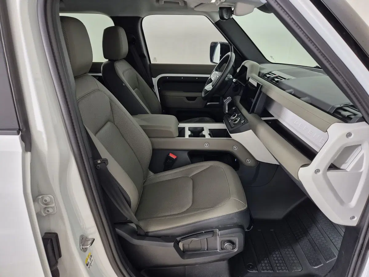 Land Rover Defender usata a Torino (3)