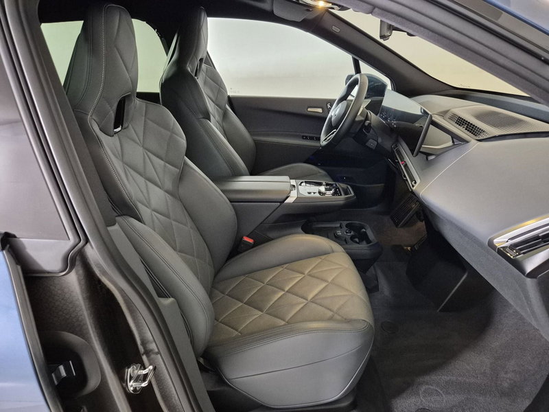 BMW iX usata a Torino (10)