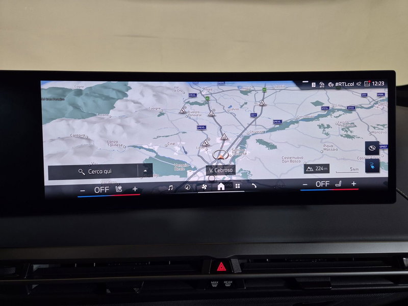 BMW iX usata a Torino (12)