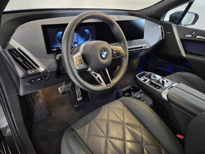 BMW iX usata a Torino (7)