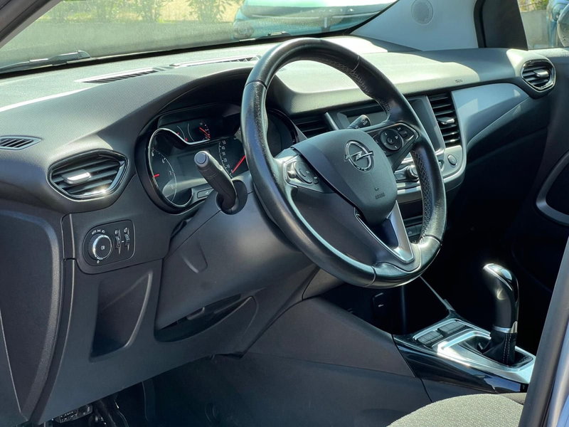 Opel Crossland usata a Matera (17)