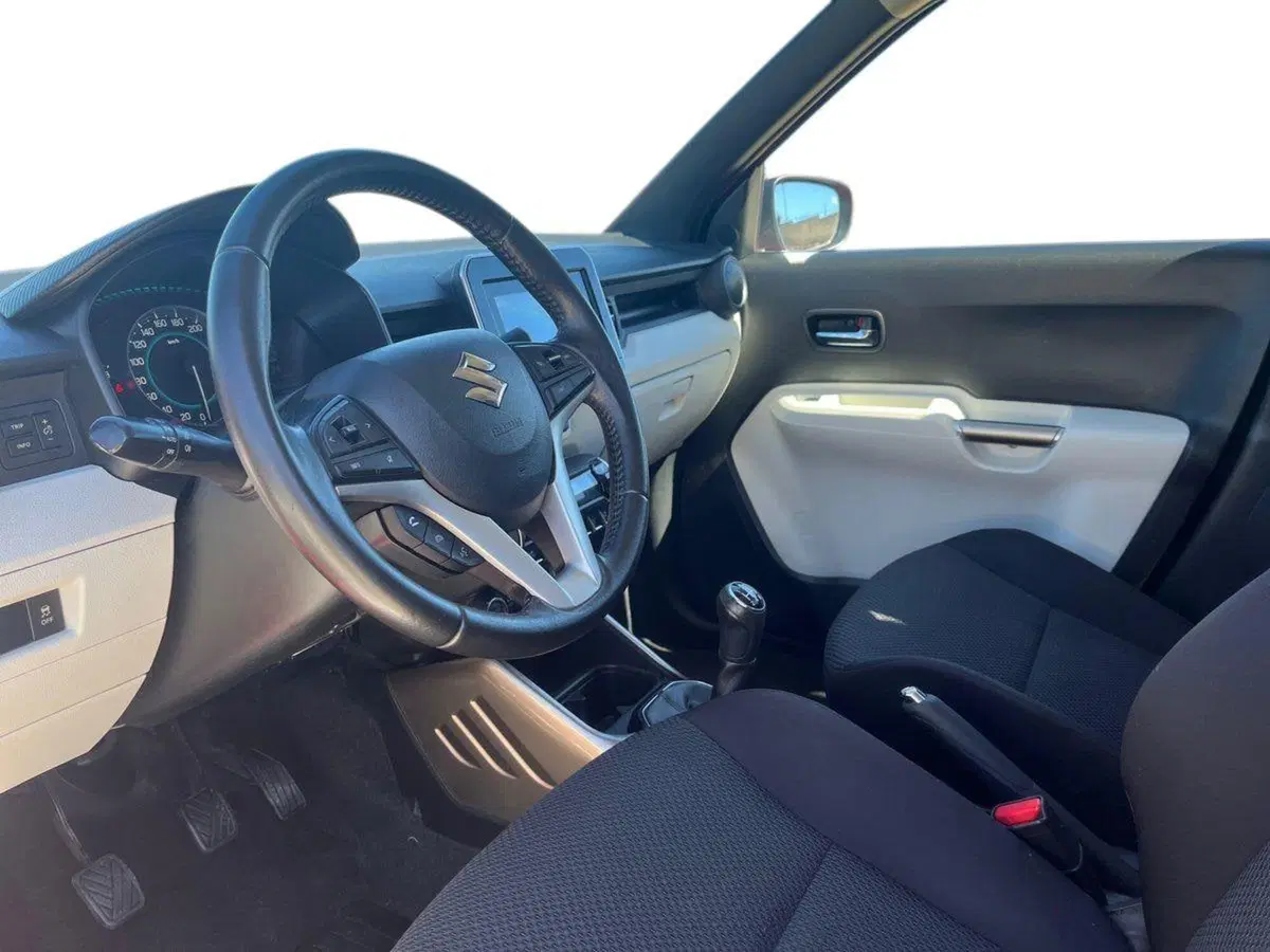 Suzuki Ignis usata a Ragusa (6)