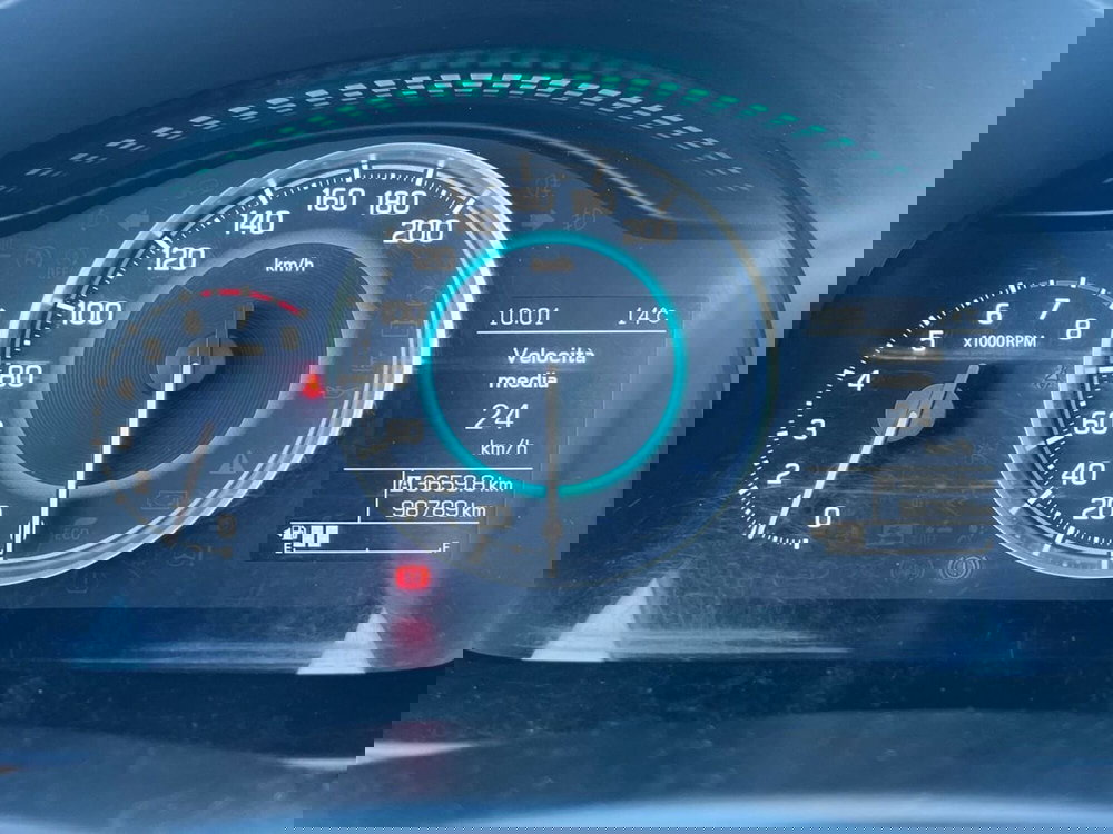 Suzuki Ignis usata a Ragusa (8)