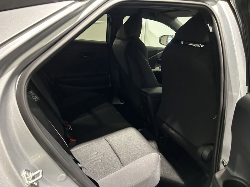 Toyota Toyota C-HR usata a Milano (14)