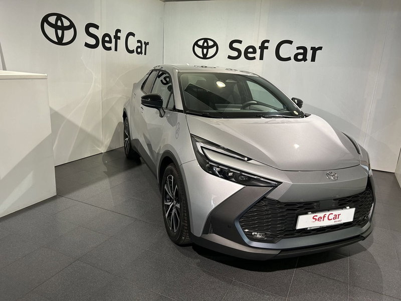 Toyota Toyota C-HR usata a Milano (3)