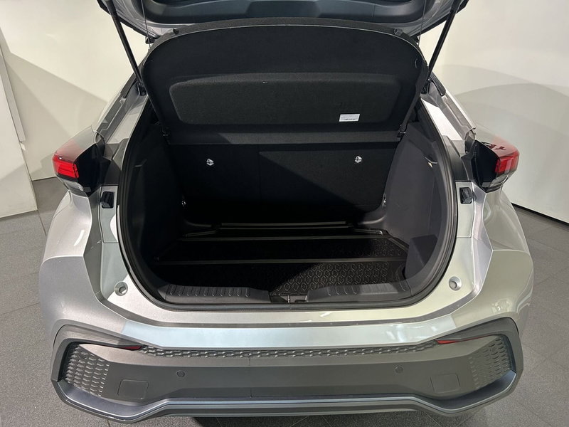 Toyota Toyota C-HR usata a Milano (6)