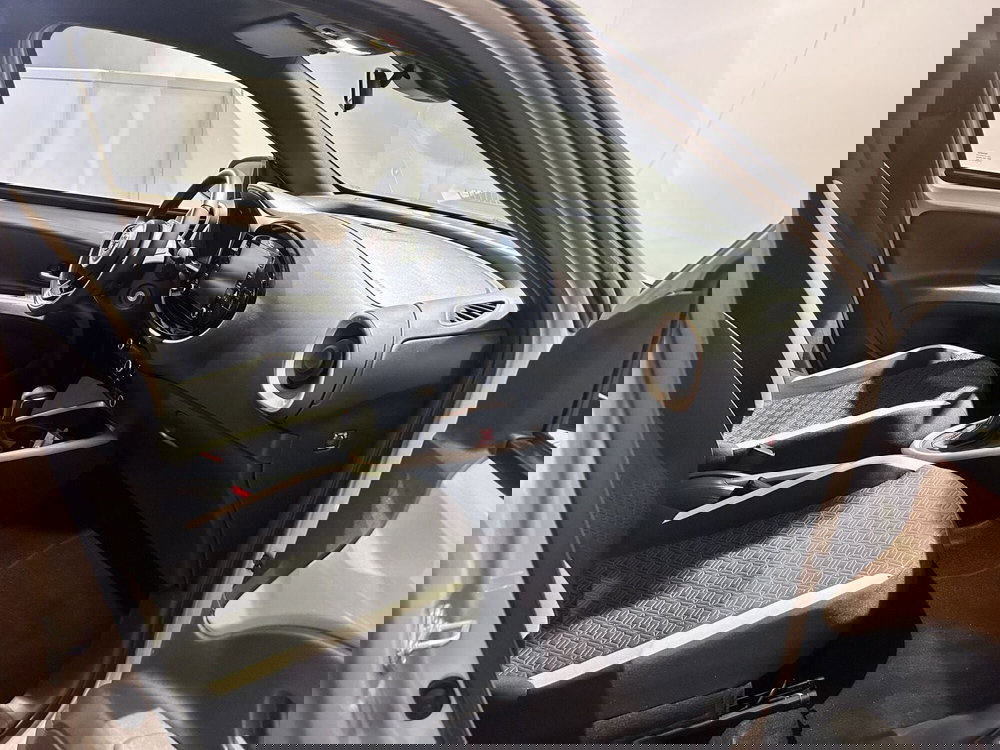 Toyota Aygo X usata a Milano (6)