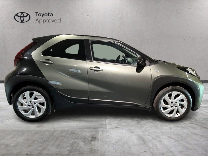 Toyota Aygo X usata a Milano (4)