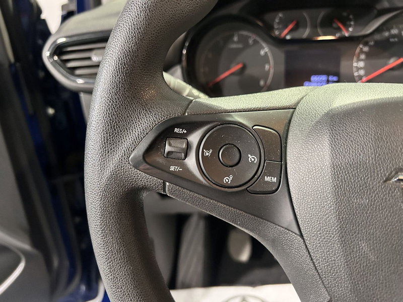 Opel Crossland X usata a Milano (15)