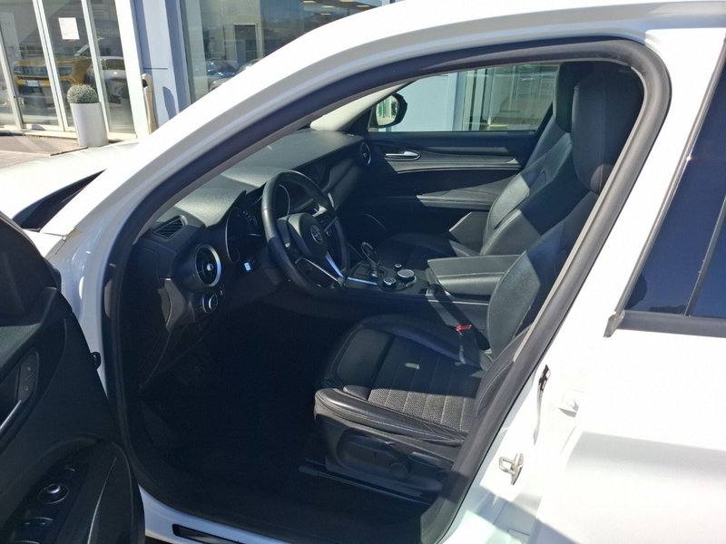 Alfa Romeo Stelvio usata a Ancona (17)