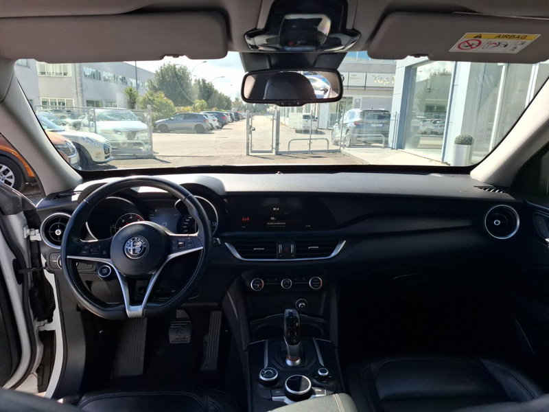 Alfa Romeo Stelvio usata a Ancona (18)