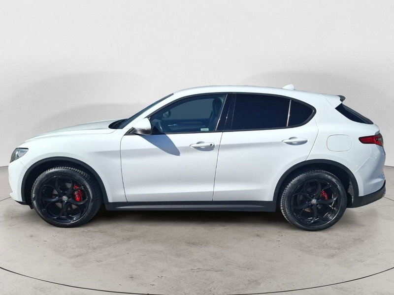 Alfa Romeo Stelvio usata a Ancona (2)
