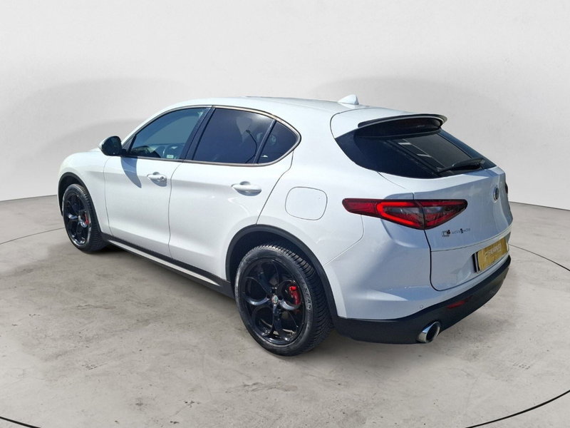 Alfa Romeo Stelvio usata a Ancona (3)