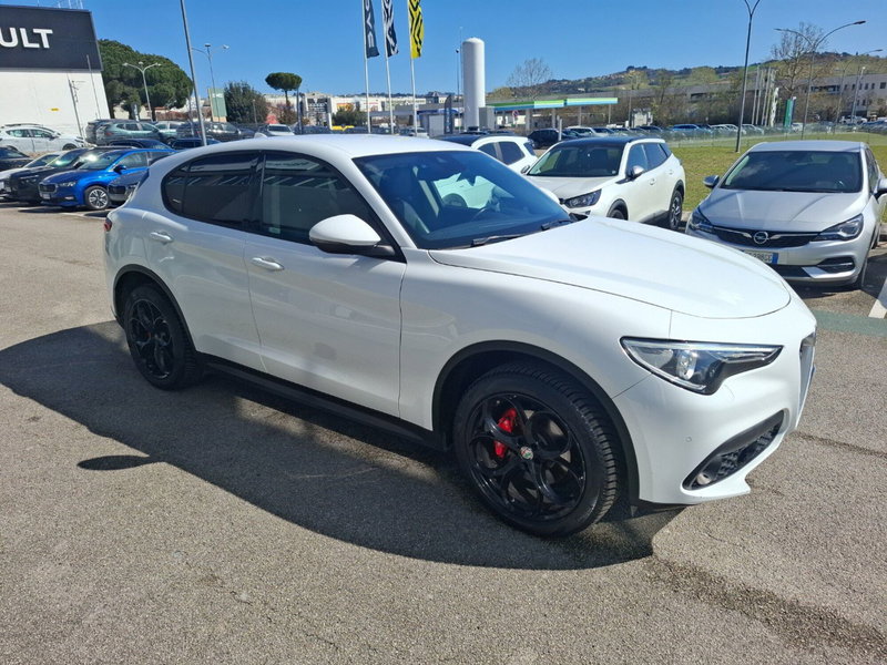 Alfa Romeo Stelvio usata a Ancona (7)