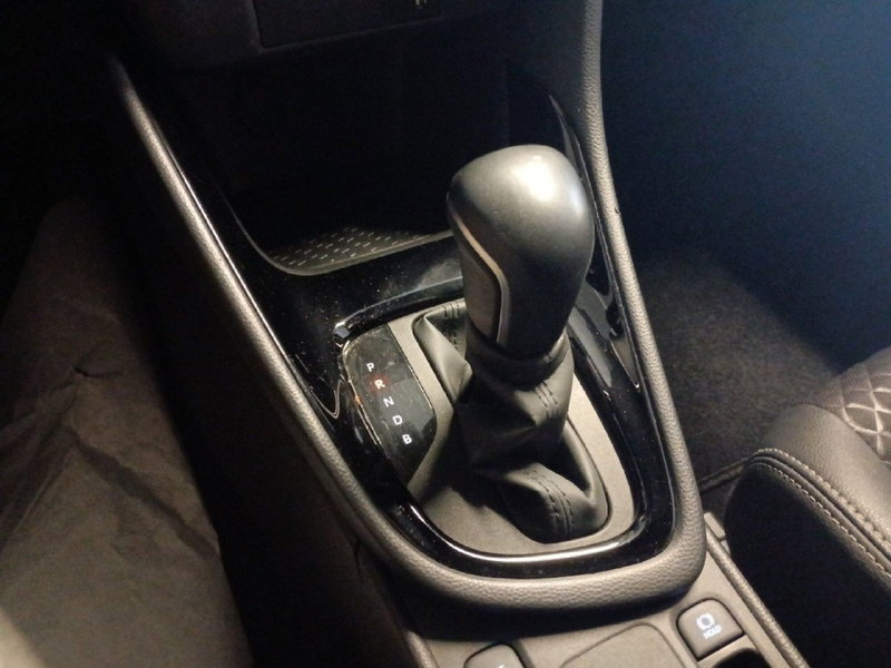 Toyota Yaris usata a Milano (16)