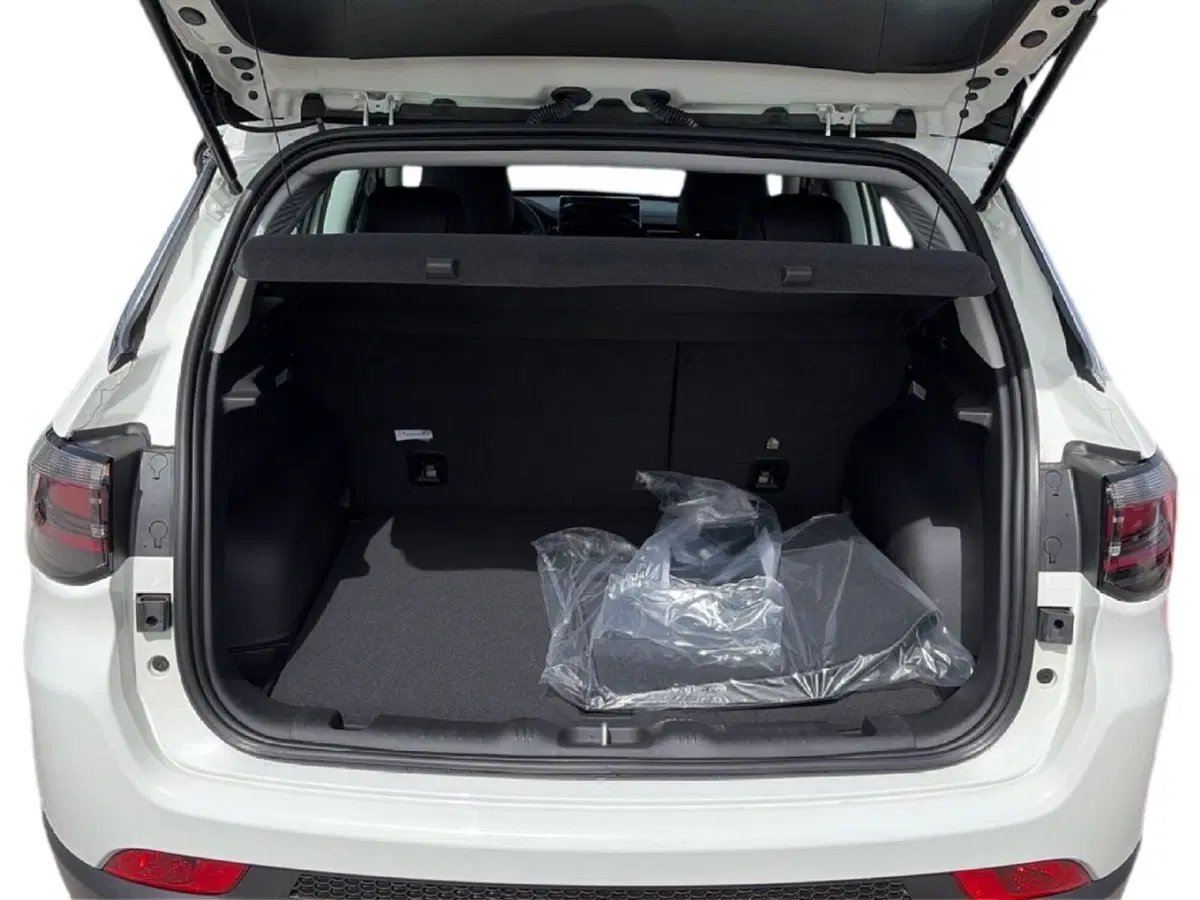 Jeep Compass nuova a Campobasso (13)