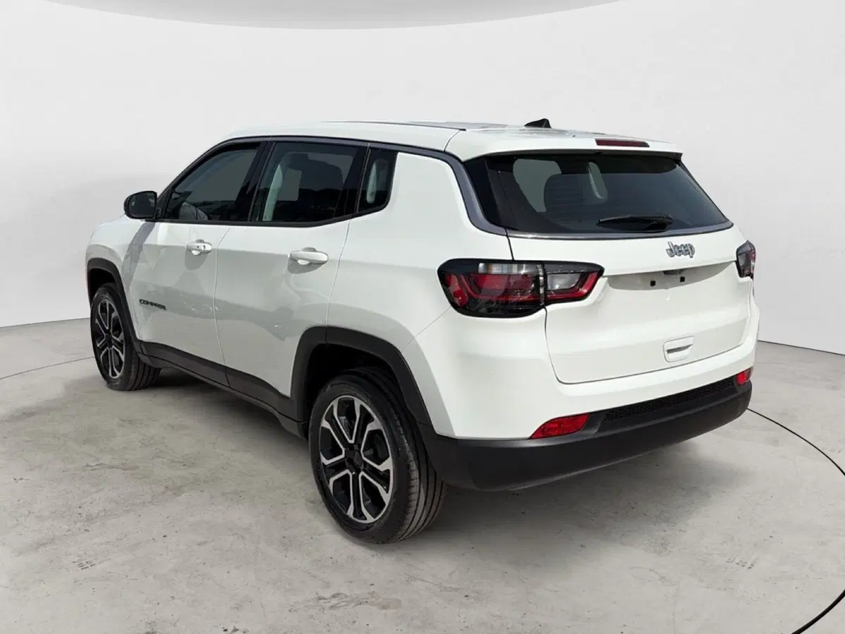 Jeep Compass nuova a Campobasso (3)