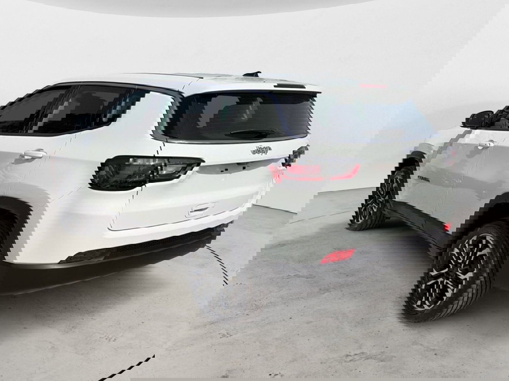 Jeep Compass nuova a Campobasso (3)