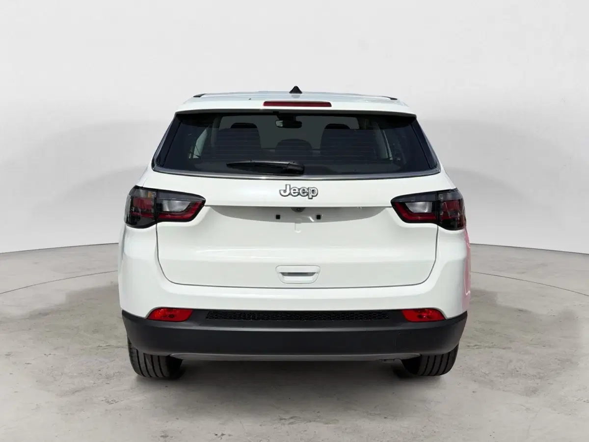 Jeep Compass nuova a Campobasso (4)