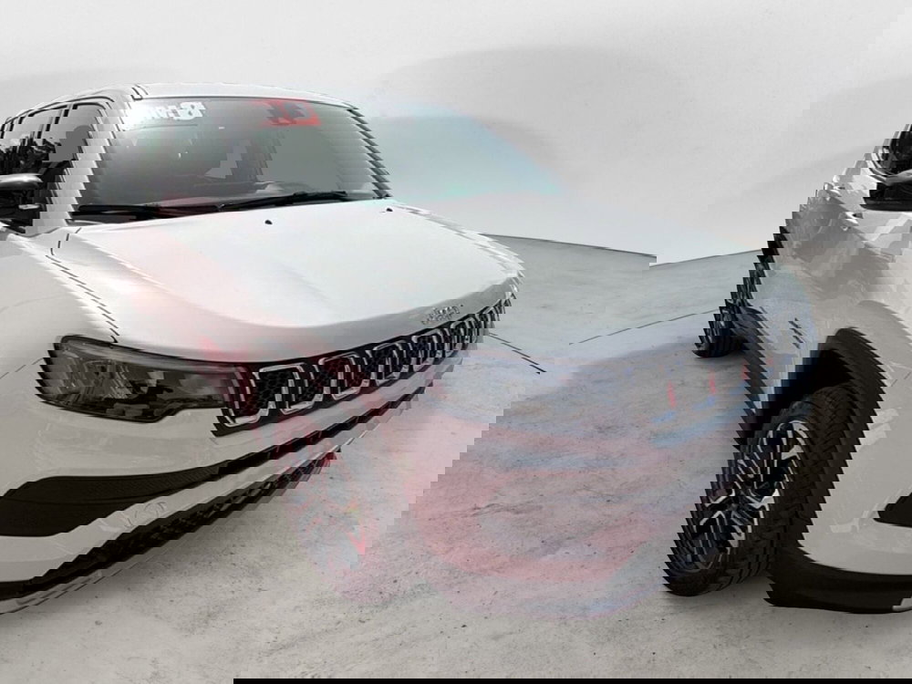 Jeep Compass nuova a Campobasso (8)