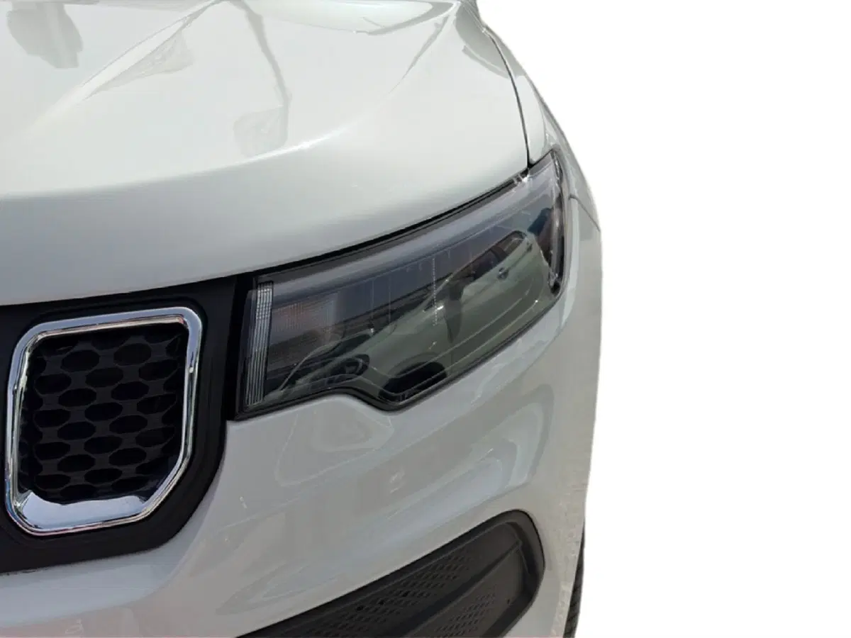 Jeep Compass nuova a Campobasso (9)