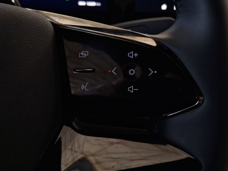 Omoda Omoda 9 SHS-P usata a Roma (11)