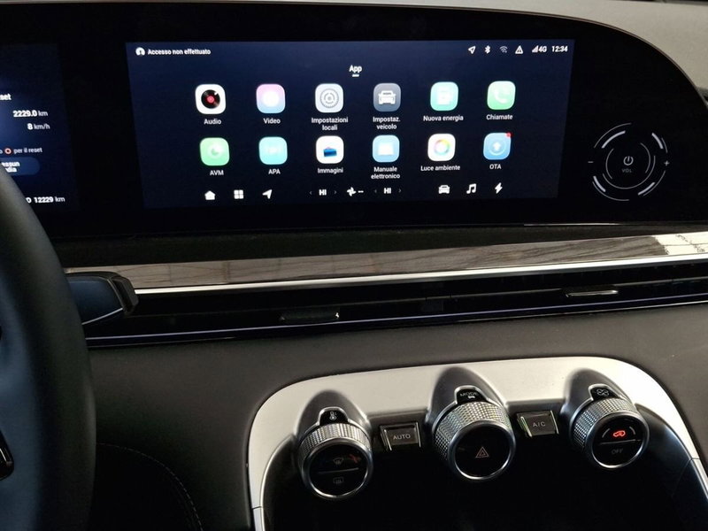 Omoda Omoda 9 SHS-P usata a Roma (7)