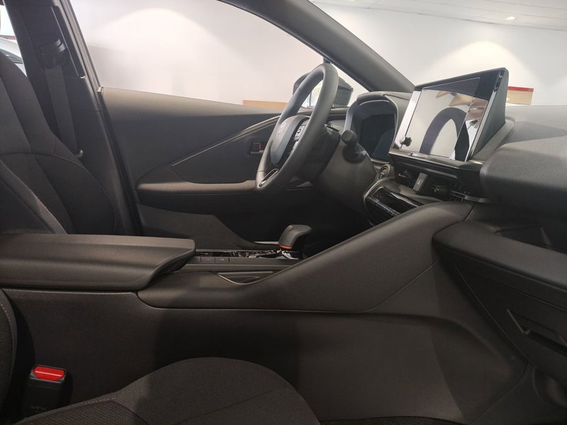 Toyota Toyota C-HR nuova a Frosinone (11)
