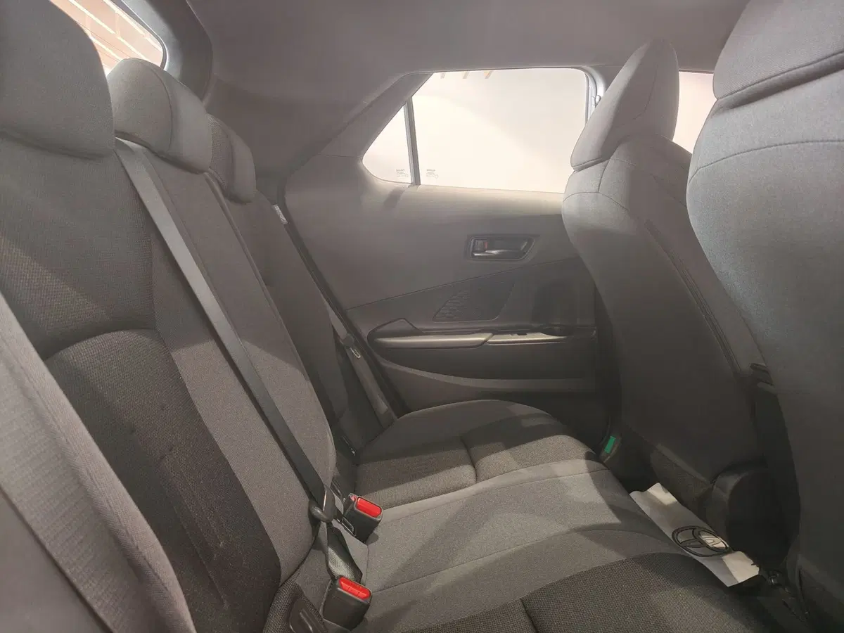 Toyota Toyota C-HR nuova a Frosinone (12)