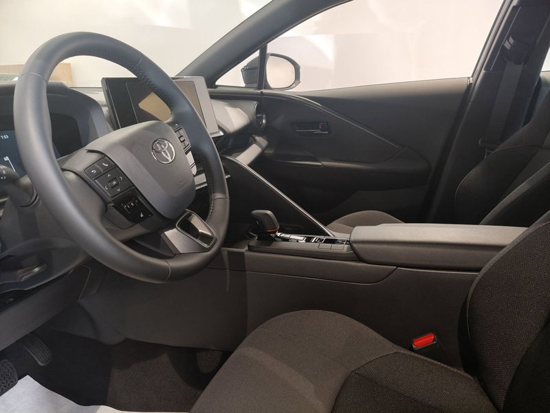 Toyota Toyota C-HR nuova a Frosinone (3)