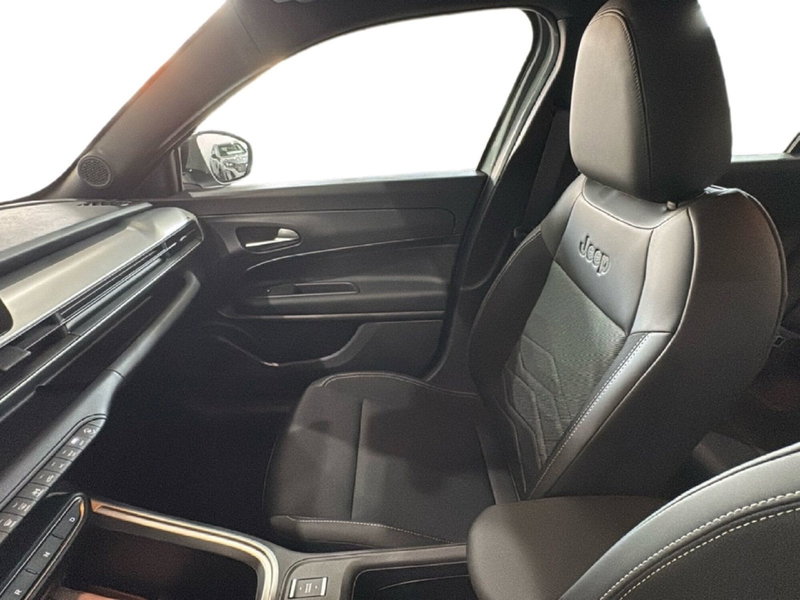 Jeep Avenger nuova a Agrigento (17)