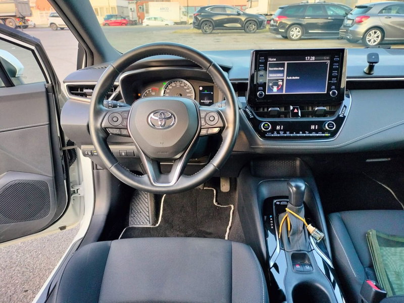 Toyota Corolla Touring Sports usata a Modena (9)