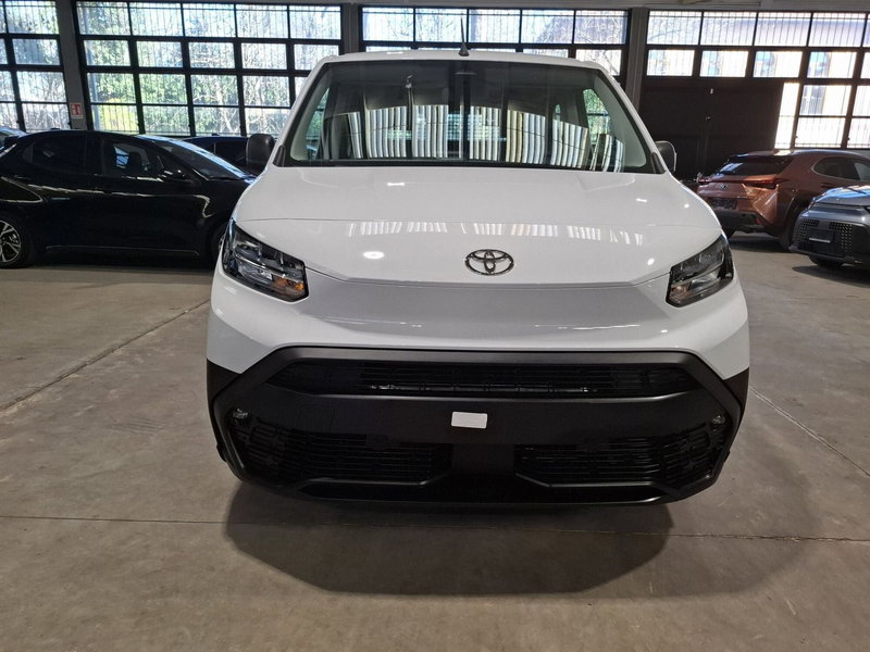 Toyota Proace City Verso nuova a Bologna (2)