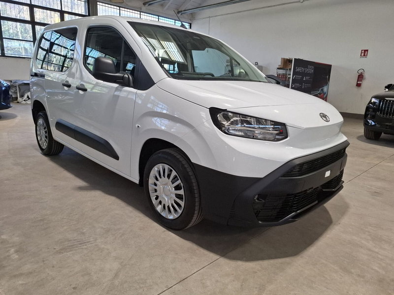 Toyota Proace City Verso nuova a Bologna (3)