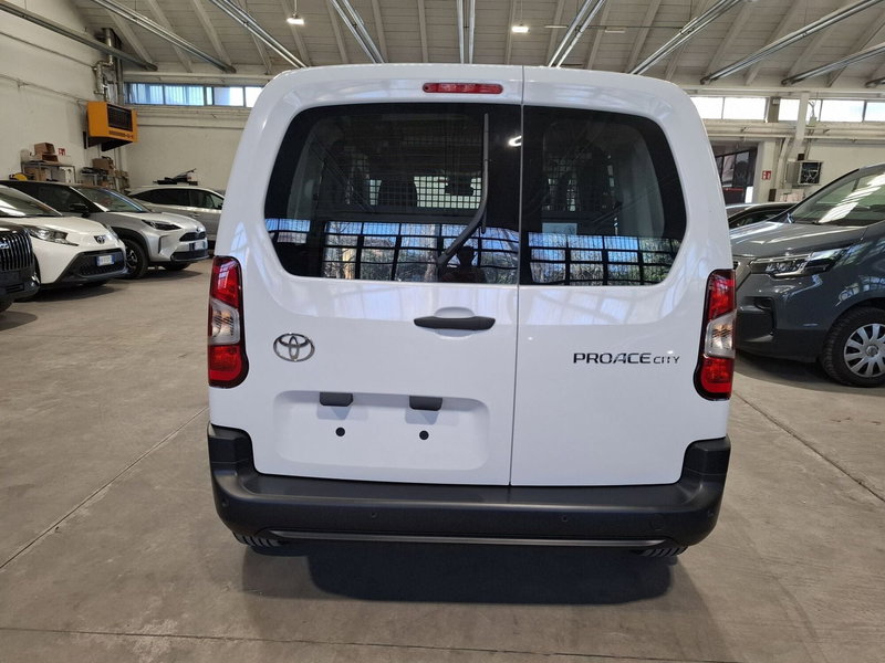 Toyota Proace City Verso nuova a Bologna (6)