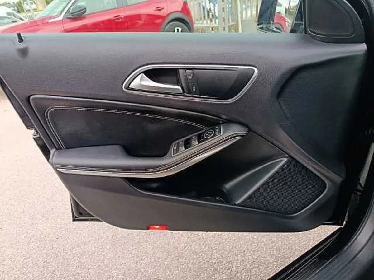 Mercedes-Benz Classe A usata a Siena (17)