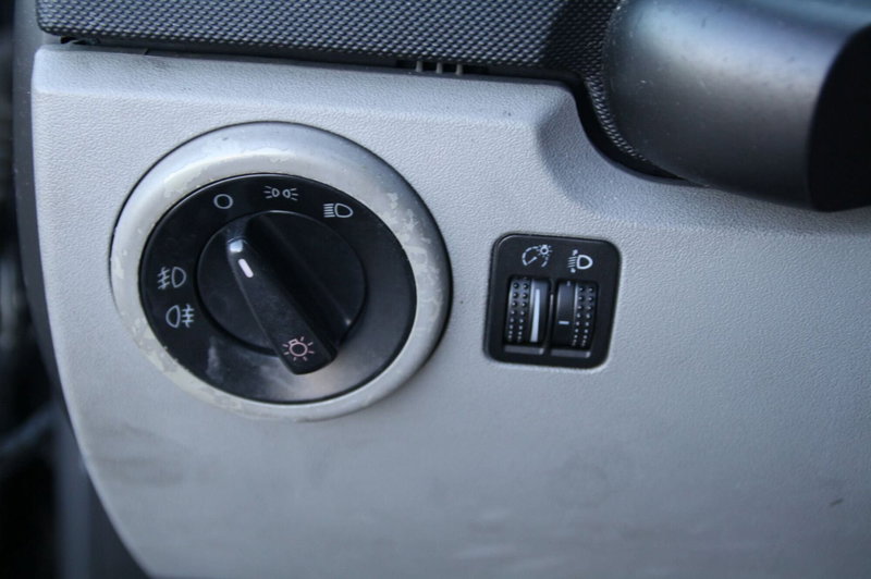 Volkswagen New Beetle usata a Pordenone (12)