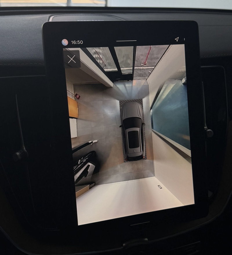 Volvo XC60 usata a Parma (11)