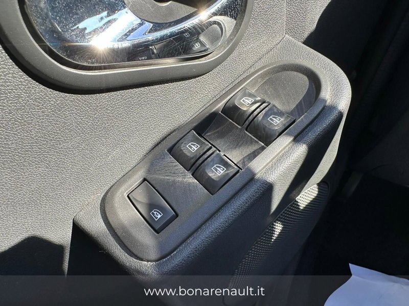 Dacia Duster usata a Monza e Brianza (12)