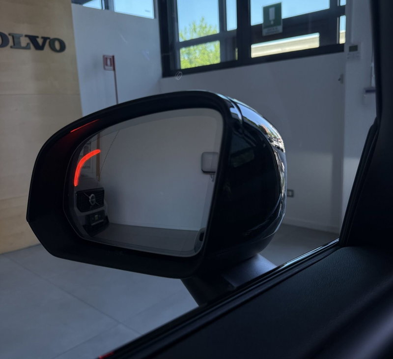 Volvo XC40 usata a Parma (10)