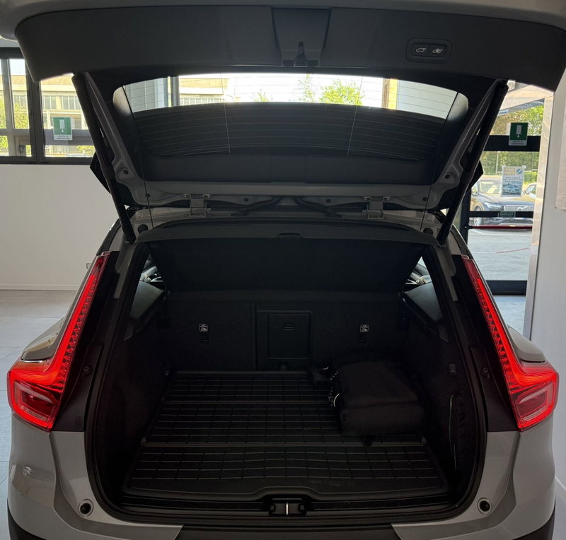 Volvo XC40 usata a Parma (14)