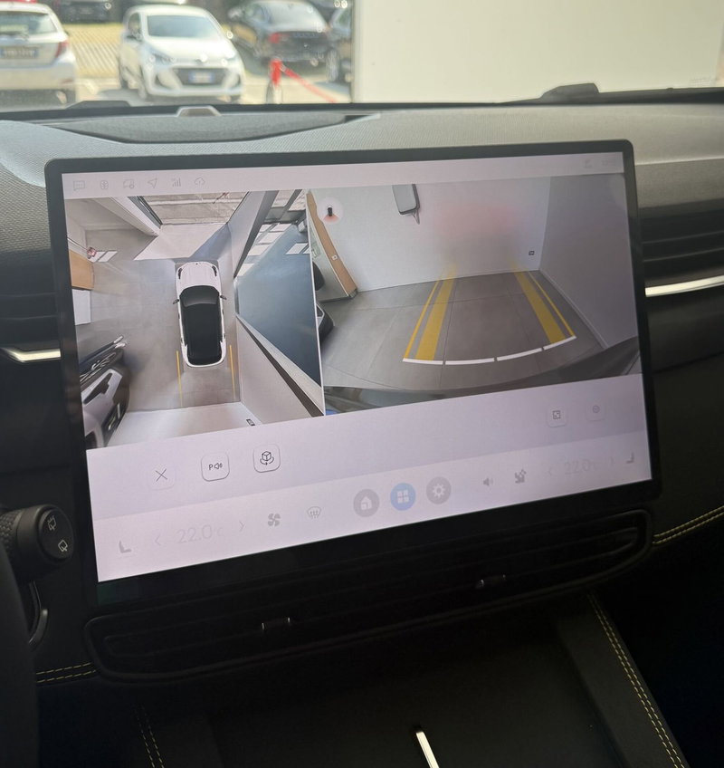 Lynk & Co 01 usata a Parma (10)