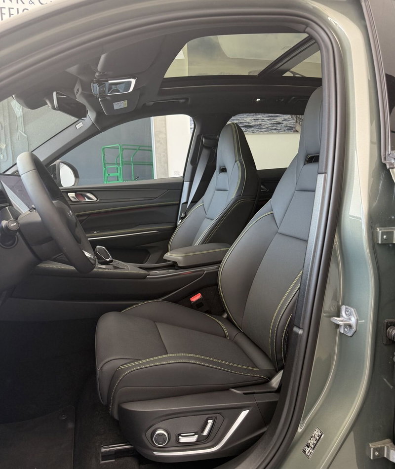 Lynk & Co 01 usata a Parma (5)