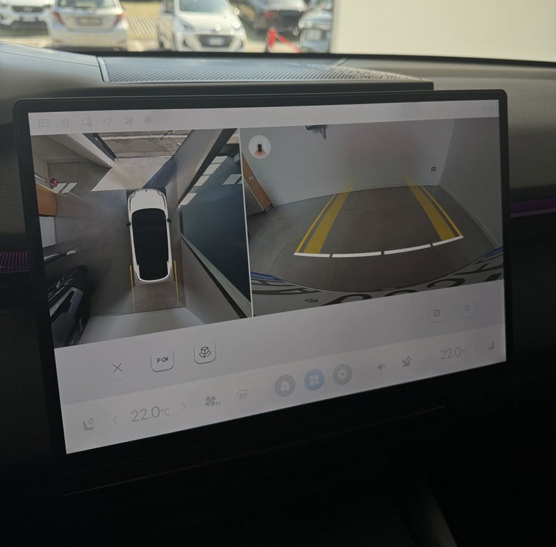 Lynk & Co 08 usata a Parma (12)