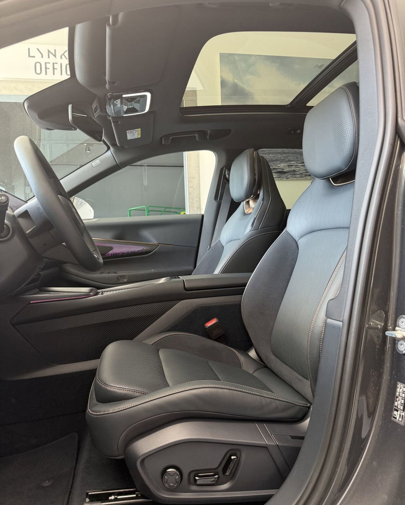 Lynk & Co 08 usata a Parma (5)