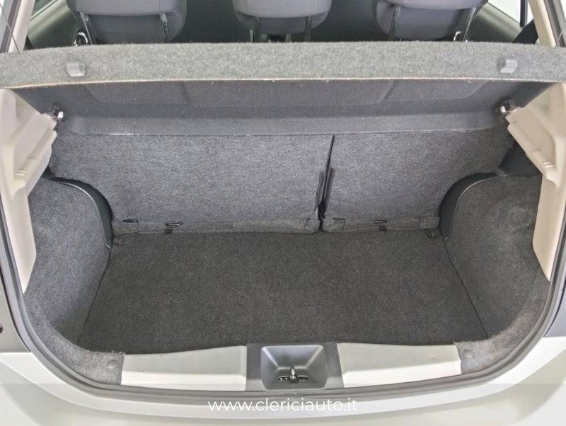 Nissan Micra usata a Como (14)