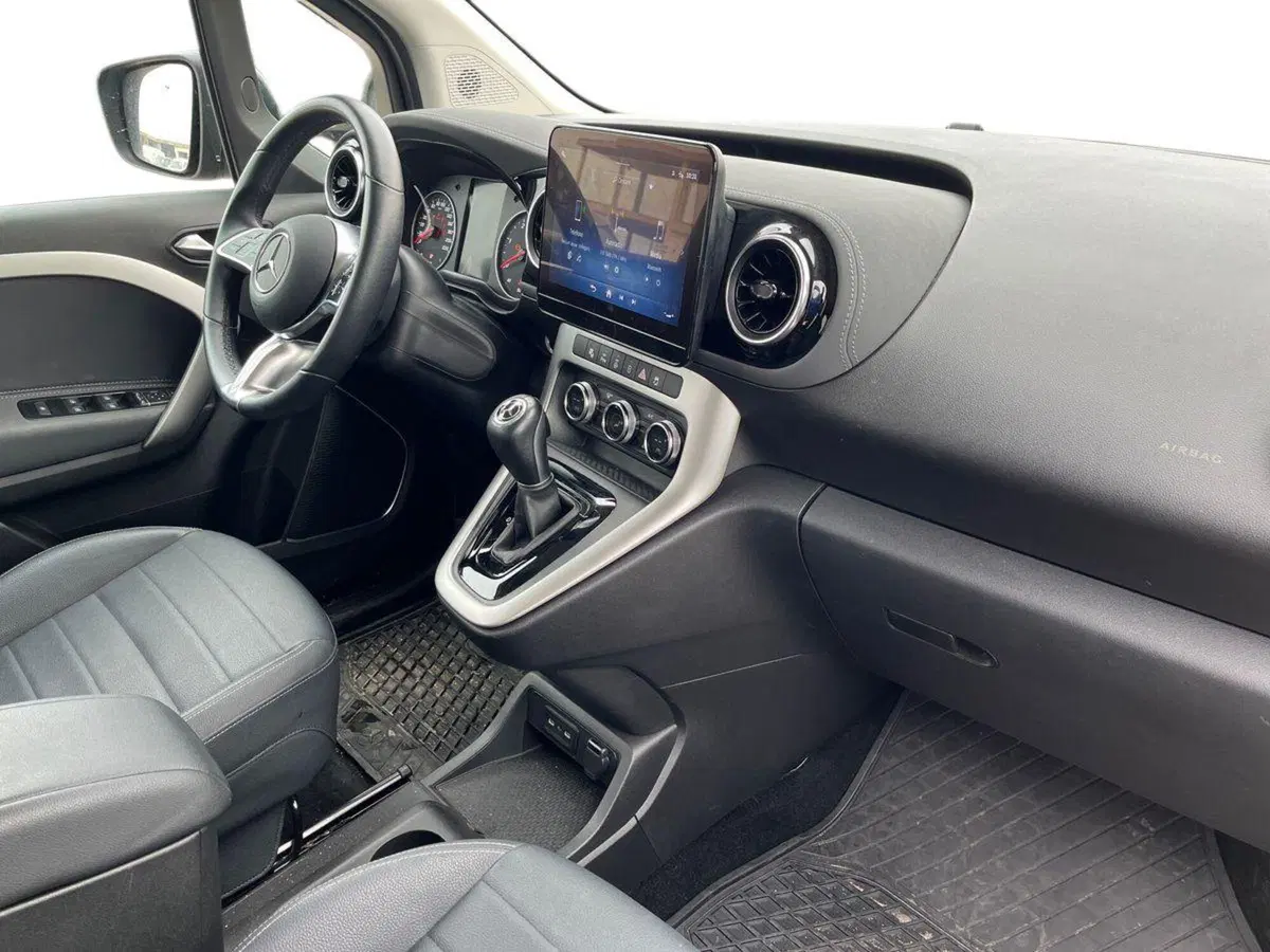 Mercedes-Benz Classe B usata a Bari (15)